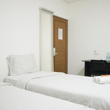 Proven Living Hotel Bandung Bagian luar foto